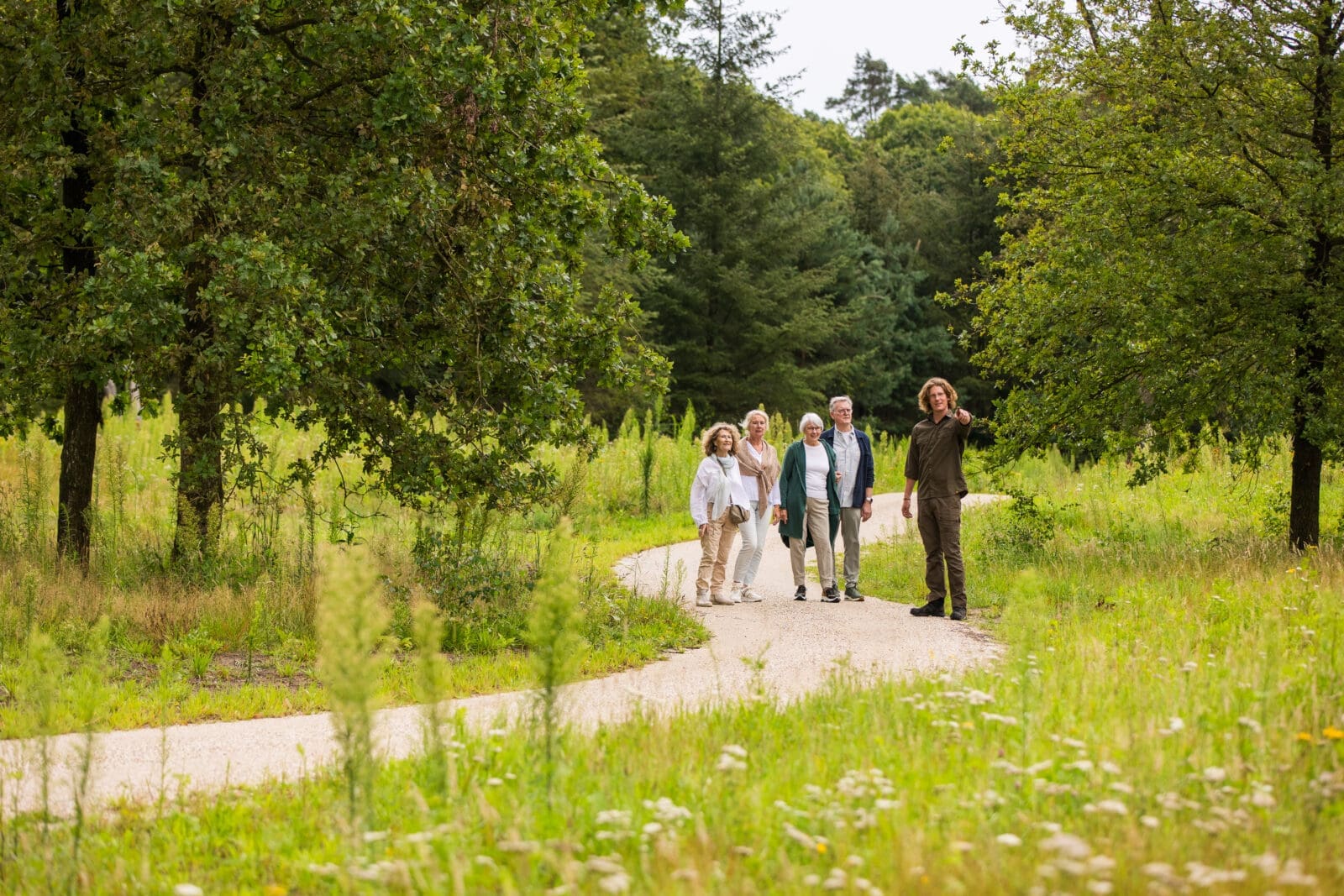 Wandelen op natuurbegraafplaats Landgoed Christinalust