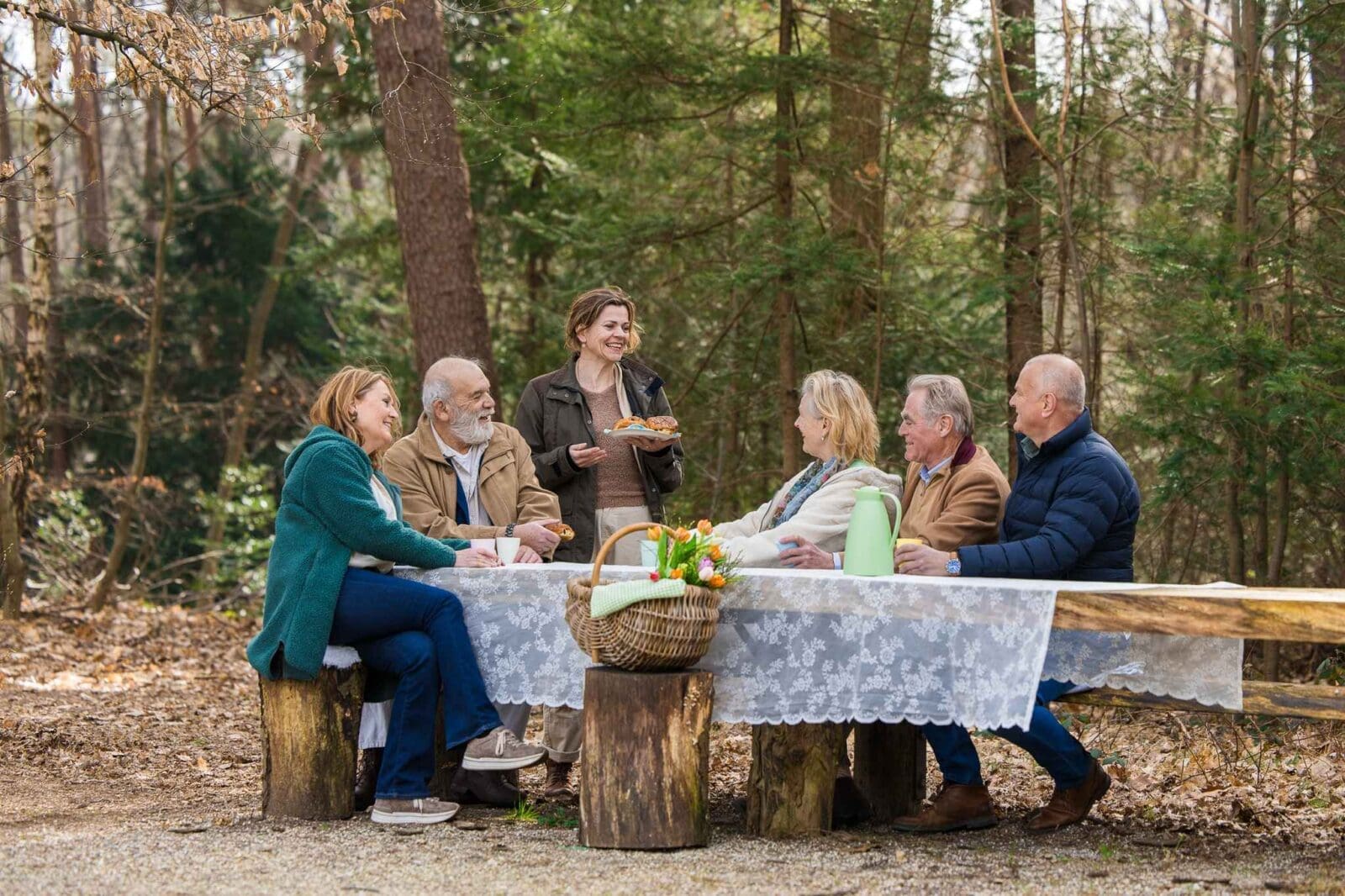 picknick-in-de-natuur-op-natuurbegraafplaats