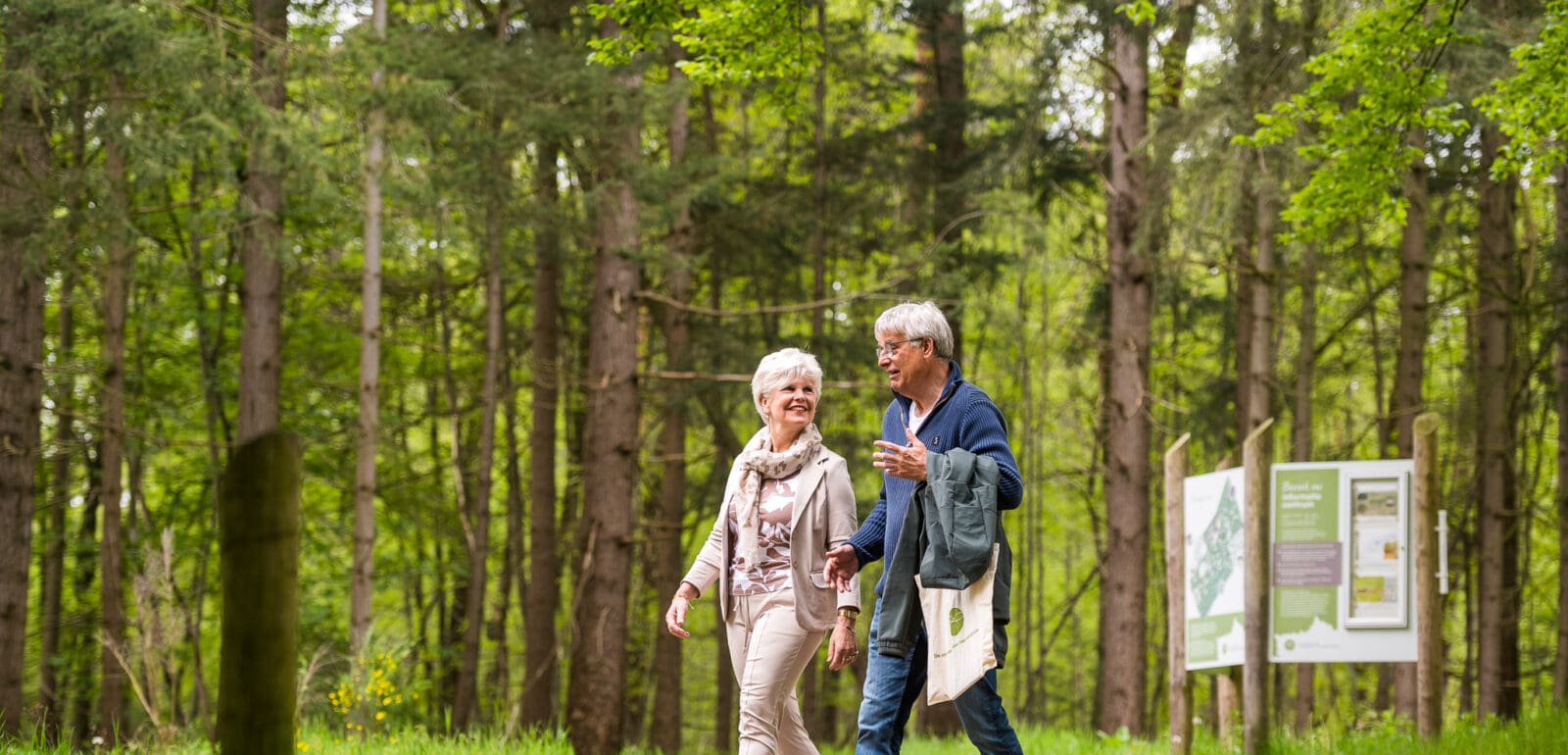 Wandelen op natuurbegraafplaats Landgoed Mookerheide
